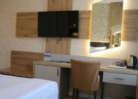 Isnova Hotel Airport 3