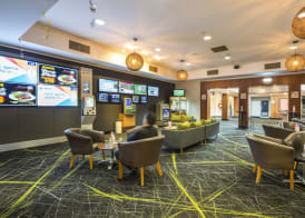 Nightcap at Coolaroo Hotel 4