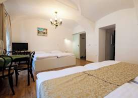 Guesthouse Stari Mayr 4
