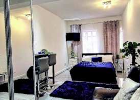 Seaside Escape - Sleeps 4 - Pets Ok - Free Parking 4