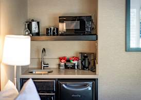 Best Western Plus Stevenson Manor 4