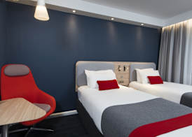 Holiday Inn Express LONDON - LUTON AIRPORT by IHG 4