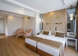 Lara Garden Hotel 3