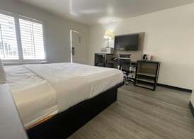 Howard Johnson By Wyndham Tempe University/Phoenix 3