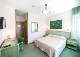 Hotel American 4