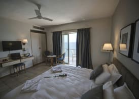 Sliema Chalet Hotel 5