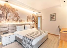 PEARLY HOTEL 4