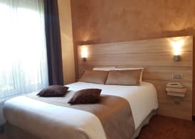 Hotel Champerret Elysees 5