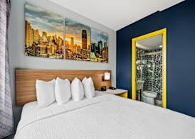Days Inn by Wyndham New York Chinatown 5