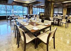 Golden Tulip Kukas Jaipur 5