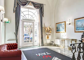 Hotel De La Ville 5