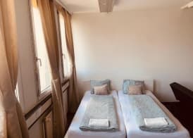 Veni Apartments 5