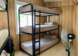 La Perla de Lujo - Hostel 4