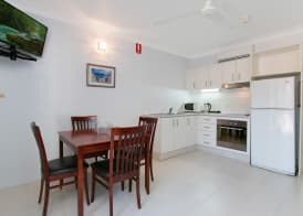 Cairns City Palms 5