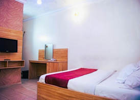 Londa Hotel and Suites-Guest Room 4
