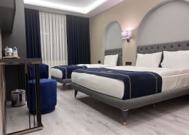 Plus Hotel & Private Transportation İstanbul Airport-By Loft 5