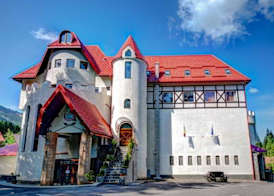 House of Dracula Hotel 3