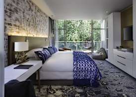 Vineyard Hotel 4
