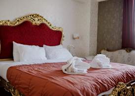 ROH Suites 5