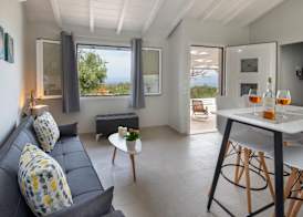 Paxos Couple House by Konnect 5