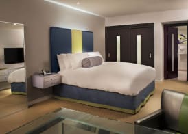 Sunset Marquis Hotel 5