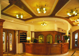 Ariston Lake View Hotel 2