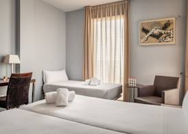 Hotel Madanis 5