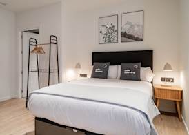Limehome Vitoria Palacio de los Álava-Velasco 3