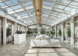 Lazure Hotel & Marina 2