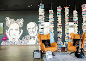 Moxy Edinburgh Airport 5