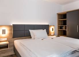 Waldhotel zum Bergsee Damme 5