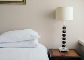 Royal Hotel, Bar & Grill 5