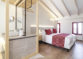 Fil Suites 4