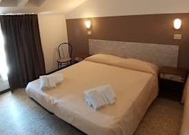 Hotel Ideal 2