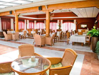 Aparthotel Bahia Pinosol 5