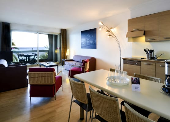 Aparthotel Adagio Nice Promenade des Anglais 1