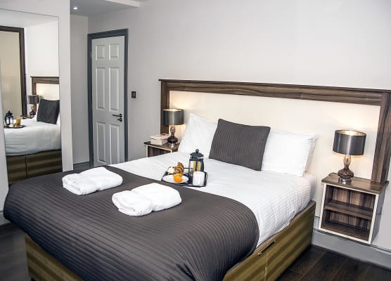 Base Serviced Apartments - Sir Thomas Street 1