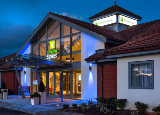 Holiday Inn Express PORTSMOUTH - NORTH by IHG 1