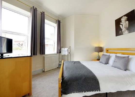 Southsea Rocks Hotel 1