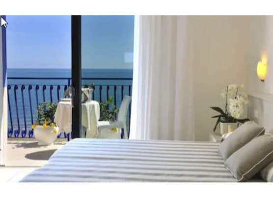 Hotel Plaza Esplanade 1