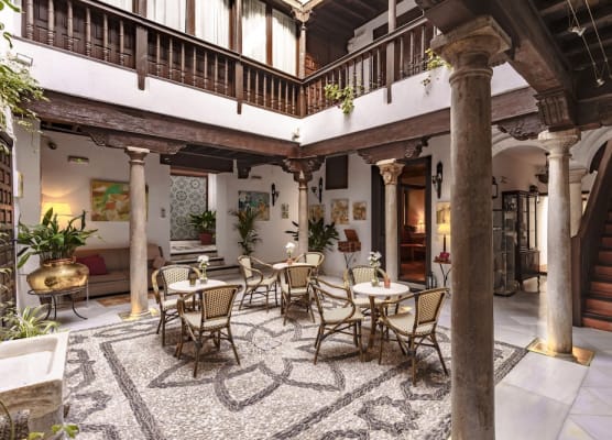Casa del Capitel Nazarí 1