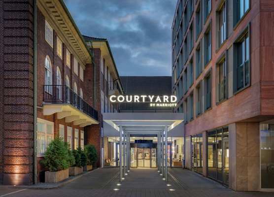 Courtyard by Marriott Bremen 1