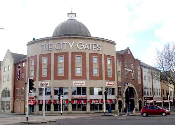 Premier Inn Swansea City Centre 1