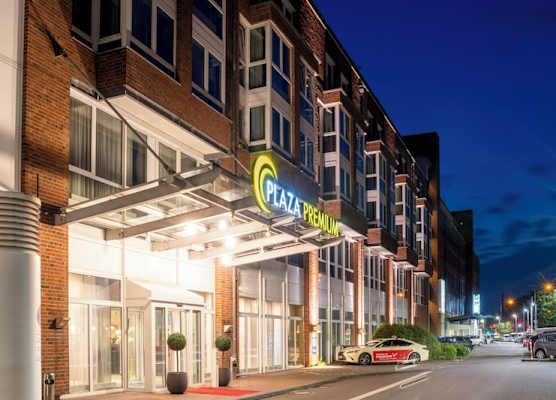 PLAZA Premium Köln 1