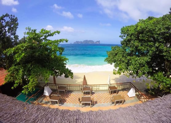 Phi Phi Long Beach Resort & Villa 1
