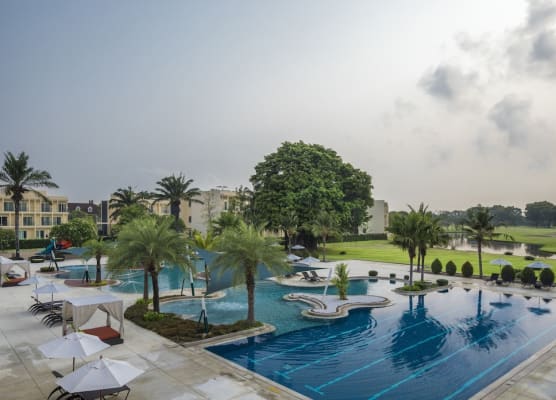 Eastin Thana City Golf Resort Bangkok Free Scheduled Shuttle from Hotel to Suvarnabhumi Airport 1