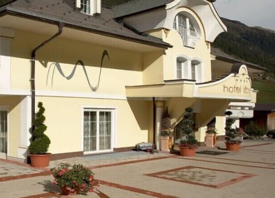 Hotel Ischgl 1