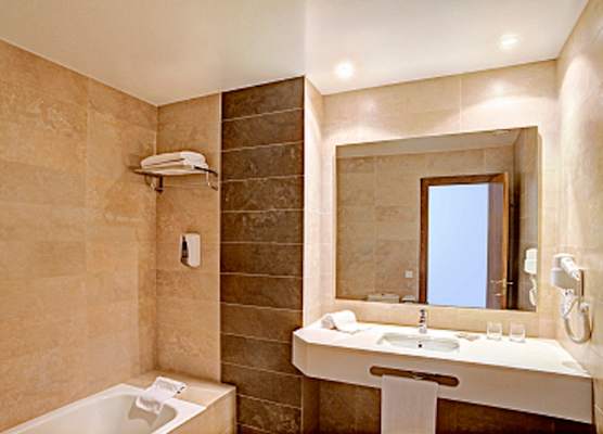 Hotel y Apartamentos Casablanca 1