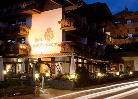 Hotel Gasthof Mitteregger -Best place in town with summercard and breakfast 1