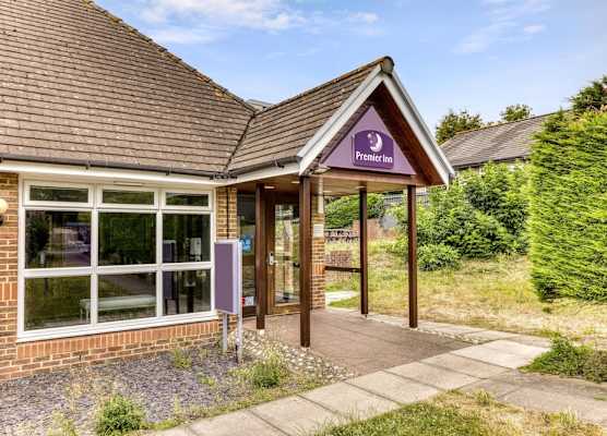 Premier Inn Portsmouth North Harbour 1